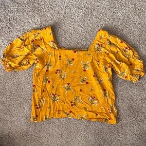 💜 3 for $10 Floral Yellow Women's Top